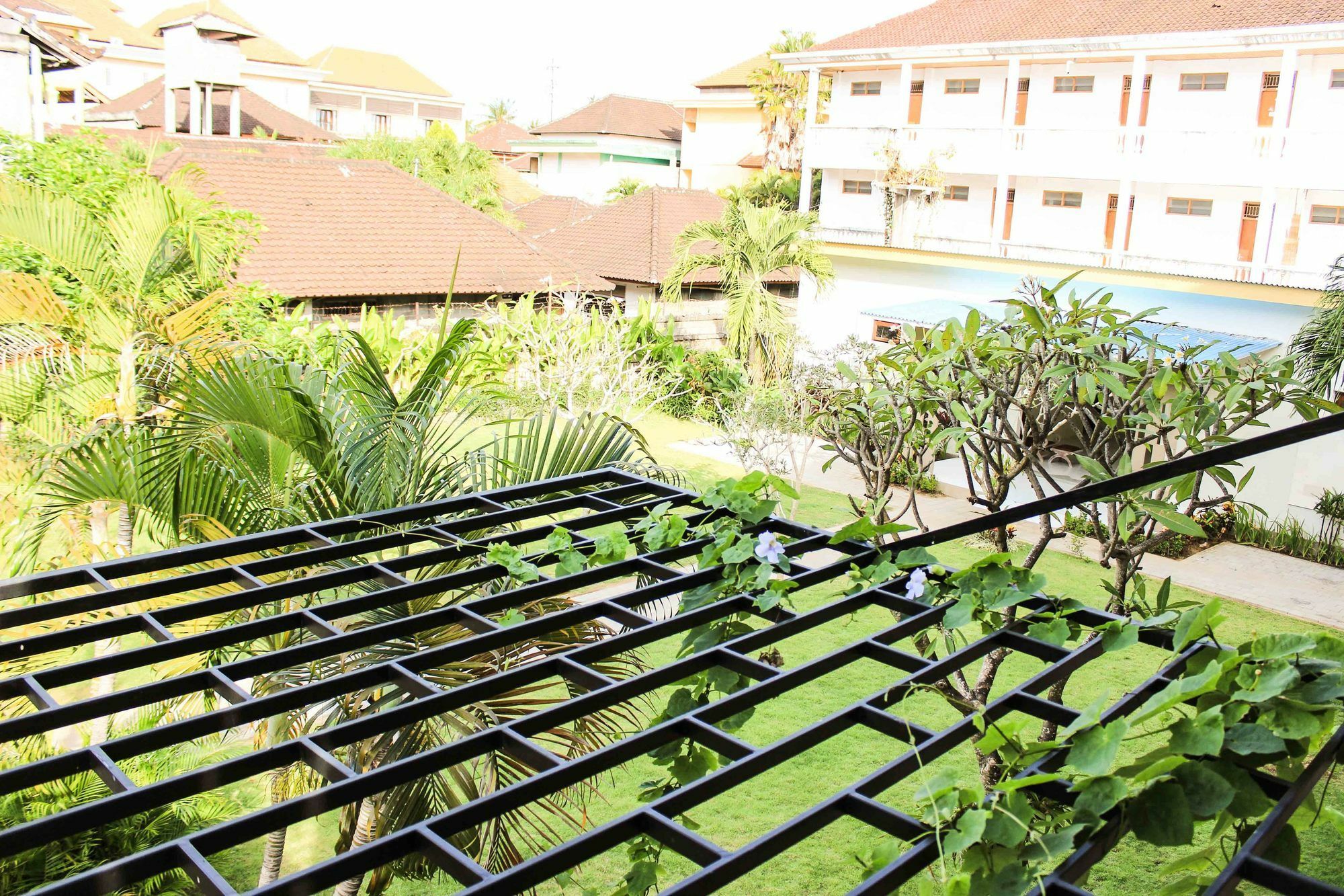 Kemuning Kuta Hotel Экстерьер фото
